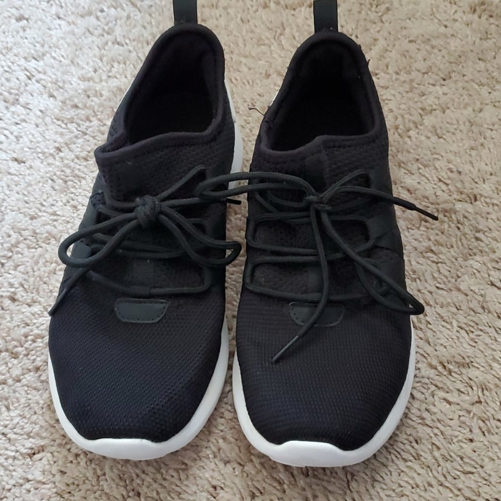 Tesla lightweight men's athletic shoe